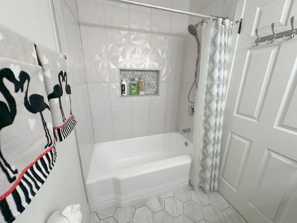 Spacious Disneyland 5 Bedroom 4 Bath House With Game Room Anaheim Luaran gambar