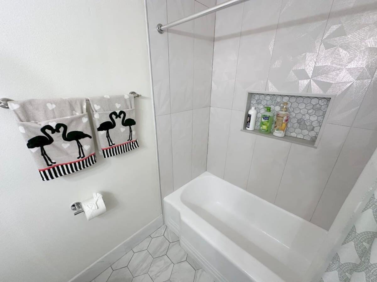 Spacious Disneyland 5 Bedroom 4 Bath House With Game Room Anaheim Luaran gambar
